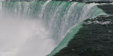 16-Niagara_falls