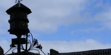 Statues et forronneries