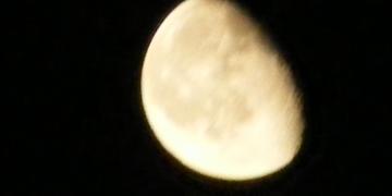 Night serie: The moon