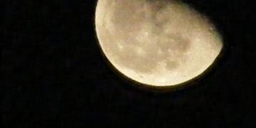 Série de nuit : La lune