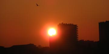 Série couchers et levers de soleil